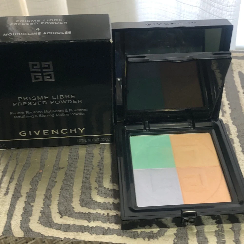 Givenchy prisme libre pressed powder just swatched like new with box
